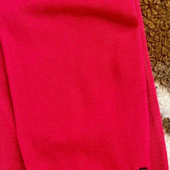 Tommy Hilfiger Bear Red sweater new with tags - Picture 2 of 4